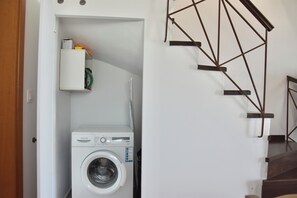 House, 2 Bedrooms, Balcony, Ocean View | Interior