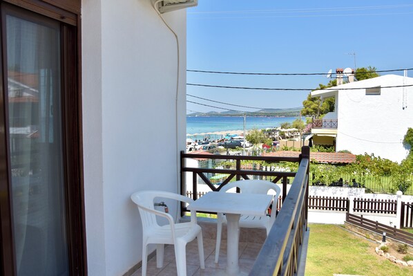 Maison, 2 chambres, balcon, vue océan | Balcon