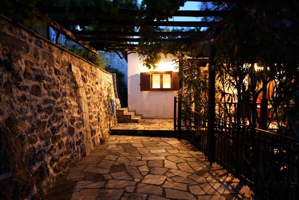 Casa | 2 dormitorios y Internet