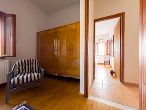 2 bedrooms, Internet