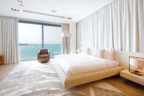 Luxury Overwater Paradise - Nurai Island