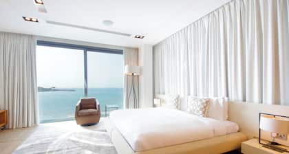 Luxury Overwater Paradise - Nurai Island