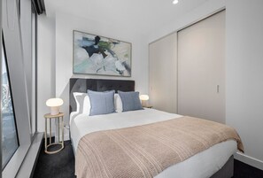 1 bedroom, desk, iron/ironing board, free WiFi