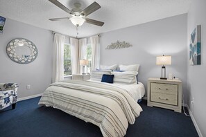 6 bedrooms, iron/ironing board, WiFi, bed sheets