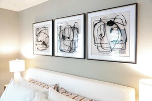 3 Schlafzimmer, Schreibtisch, Bügeleisen/Bügelbrett, WLAN