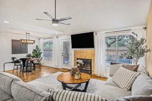 TV, fireplace, offices