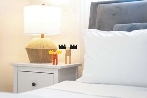 3 bedrooms, desk, iron/ironing board, WiFi