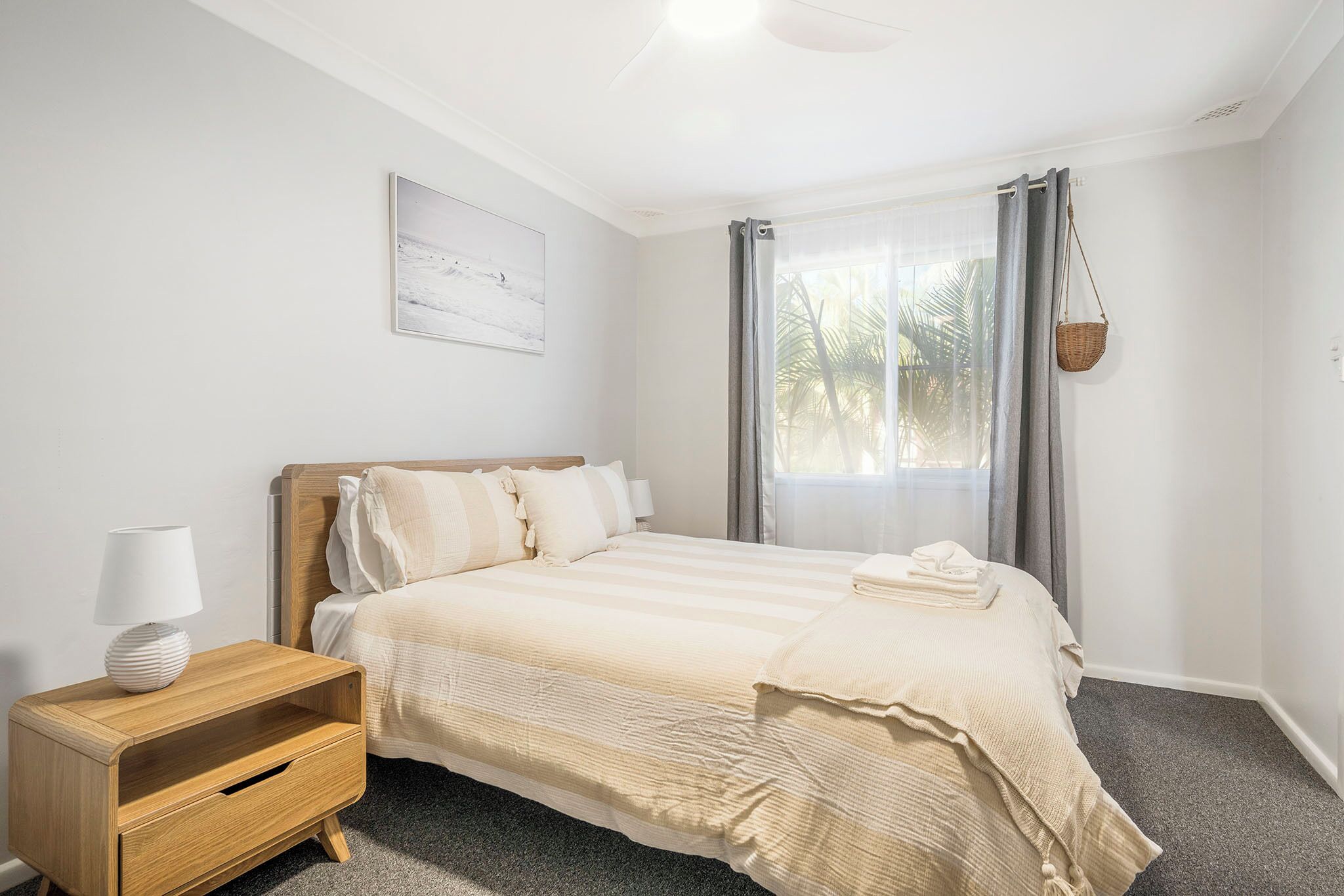 1 bedroom, bed sheets