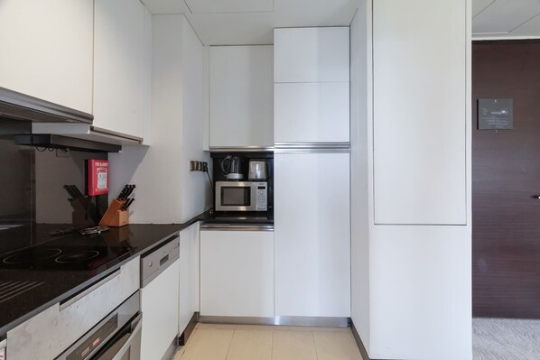 1 bedroom, Internet - Amazing Dubai Marina Studio Pool Beach Sea View (Dubai)