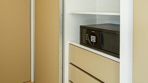 Unclassified image, 4 of 69, button - Amazing Views at The Address Dubai Marina (Dubai)