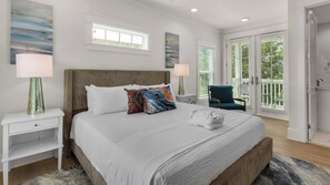 5 bedrooms, desk, iron/ironing board, free WiFi - Pet Friendly 5BR near 30A & Beaches + Free Tix: Golf, Dolphin Cruise & More! (Santa Rosa Beach)