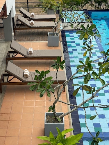 Ko Lake Villa Rooms lakeside Beach