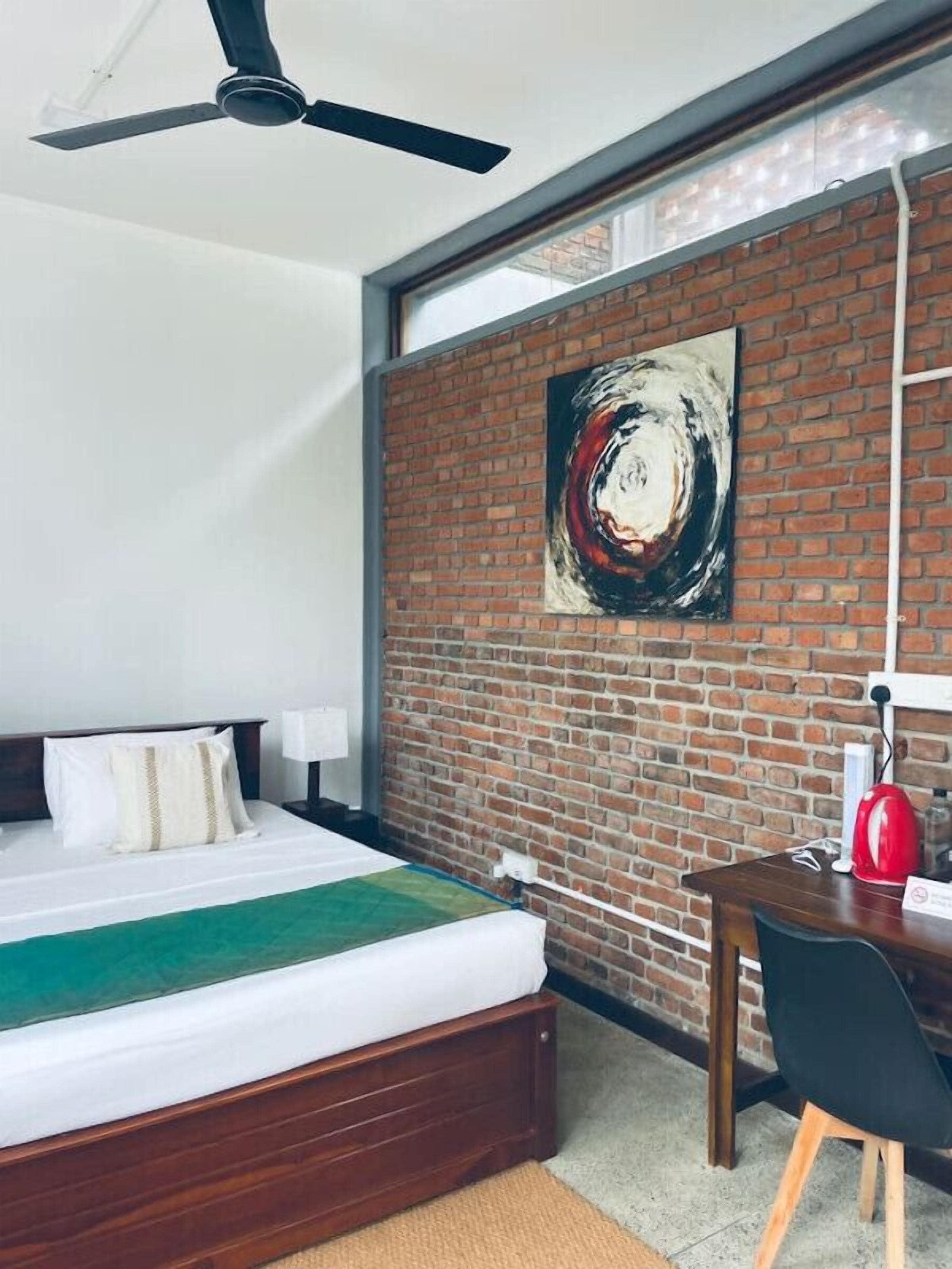 Double Room | Laptop workspace, iron/ironing board, free WiFi