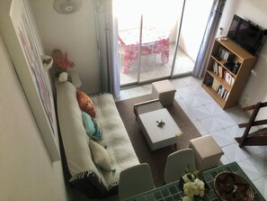 Télévision, livres, imprimantes