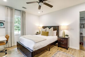 House (3 Bedrooms) | Interior - 5 Mi to Dtwn Atlanta: Family Home w/ Fenced Yard (Atlanta)