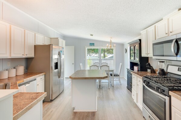 House (3 Bedrooms) | Interior - 2 Blocks to Beach! Family-friendly Home in PCB (Panama City Beach)