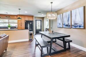 Nhà (3 Bedrooms) | Nội thất