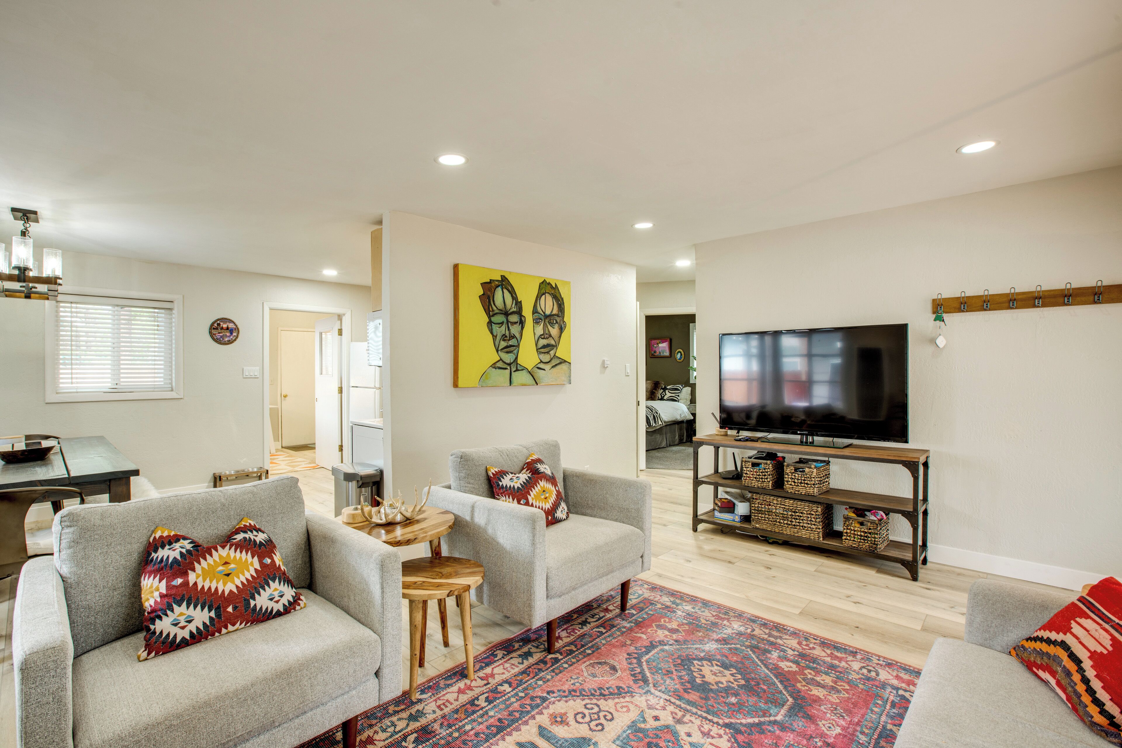 House (2 Bedrooms) | Interior