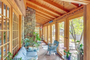 Interior - Steps From Natl Forest: Creekside Home in Durango (Durango)