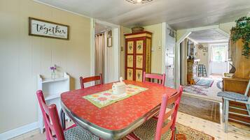 Cottage (3 Bedrooms) | Interior