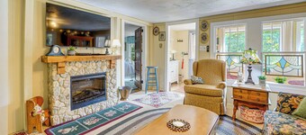 2 Mi to Hiking Trails: Cozy Fayetteville Cottage!