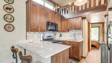 House (1 Bedroom) | Interior