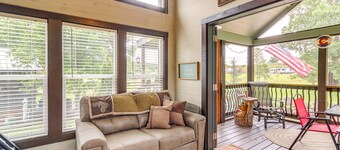 1 Mi to Tank Town Usa: Tiny Home w/ Pool Access!