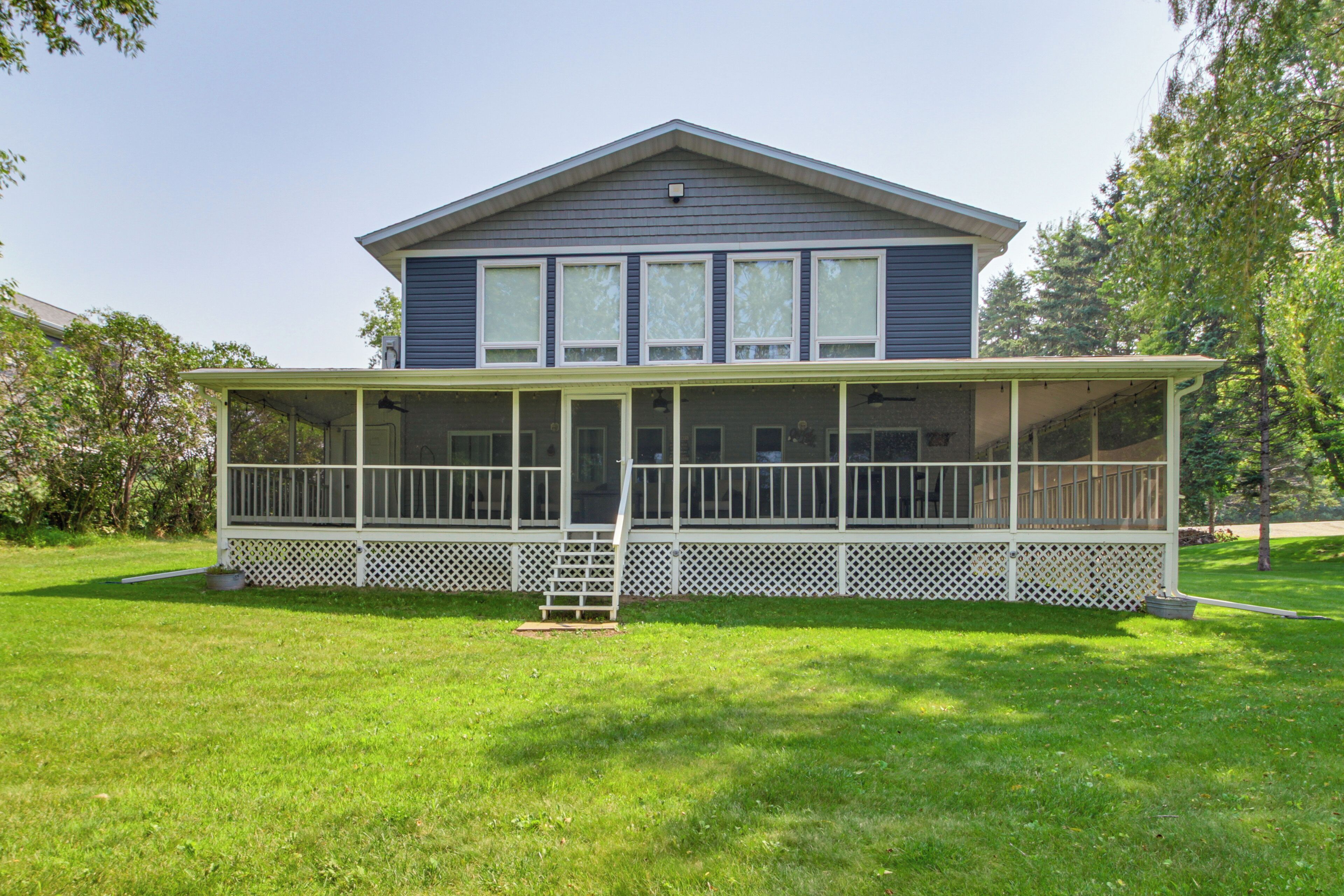 House (5 Bedrooms) | Interior