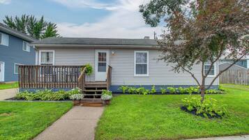 House (1 Bedroom) | Front of property