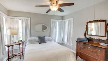 House (1 Bedroom) | Interior