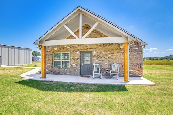 House (3 Bedrooms) | Front of property