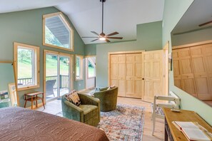 House (6 Bedrooms) | Interior