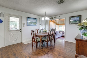 House (3 Bedrooms) | Interior - 5 Mi to Downtown Morgan City: Waterfront Retreat (Morgan City)