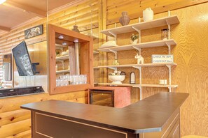 Apartment (0 Bedroom) | Interior