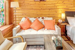 Apartment (0 Bedroom) | Interior