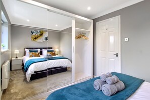 2 bedrooms, iron/ironing board, free WiFi, bed sheets