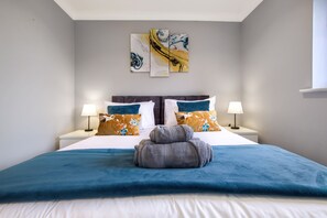 2 bedrooms, iron/ironing board, free WiFi, bed sheets