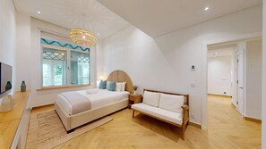 1 habitación, tabla de planchar con plancha, wifi gratis y ropa de cama 