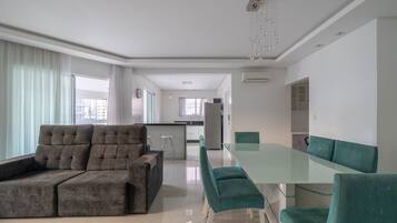 Basic Apartment | Living area | TV