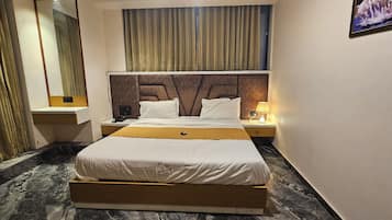 Deluxe Room, City View