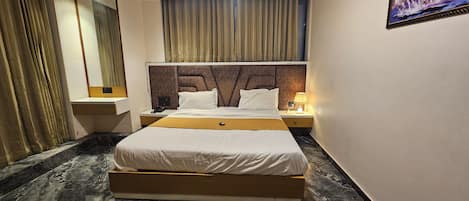 Deluxe Room, City View