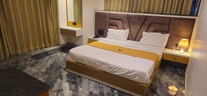 Deluxe Room, City View