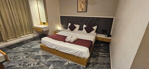 Deluxe Room, City View - Hotel Aatithy (Ahmedabad)