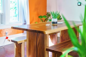 Exclusive Duplex, Pets Allowed | In-room dining