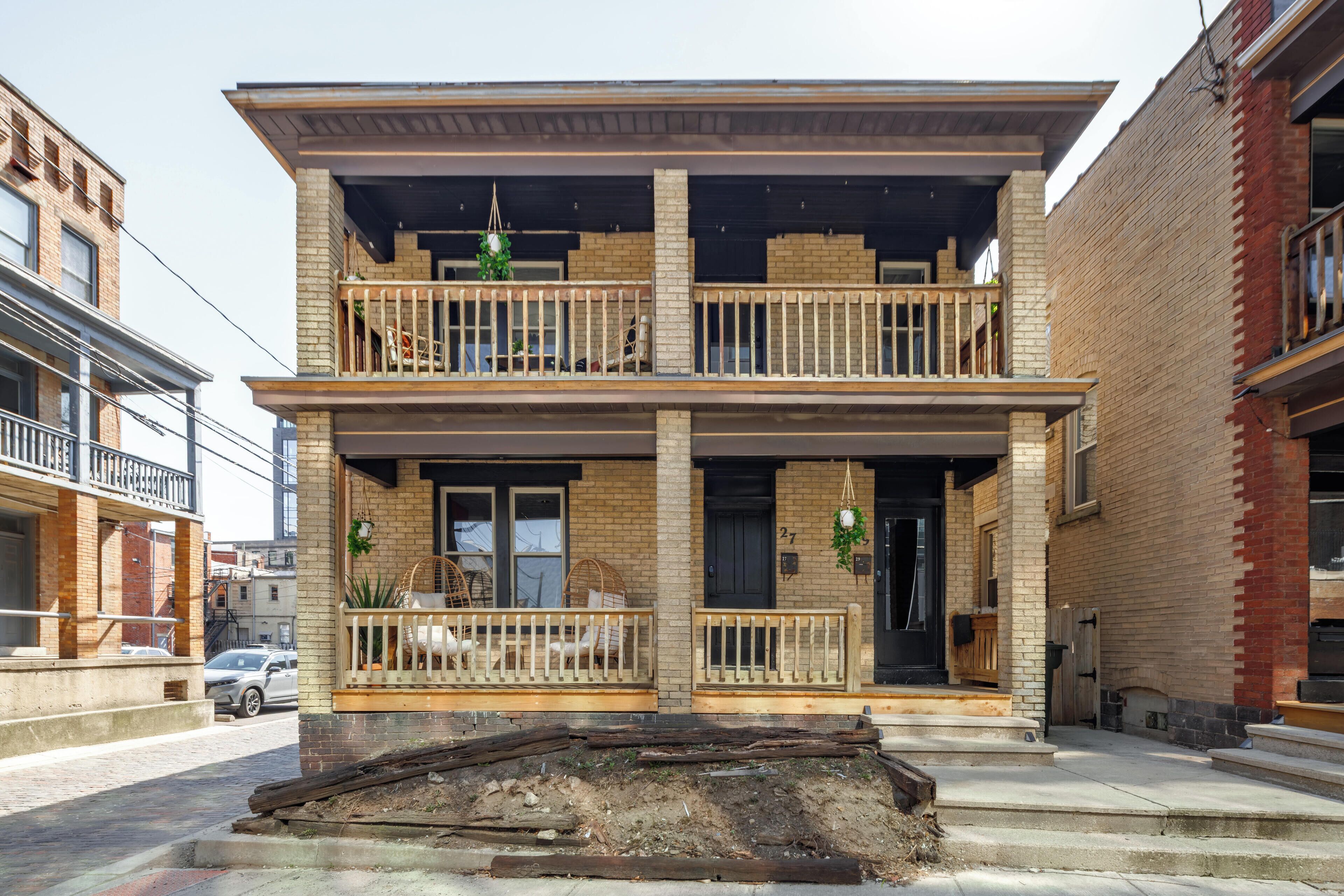 Egyptian cotton sheets, premium bedding, memory-foam beds, free minibar