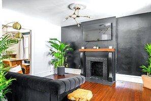 55-inch Smart TV with digital channels, Netflix, Hulu