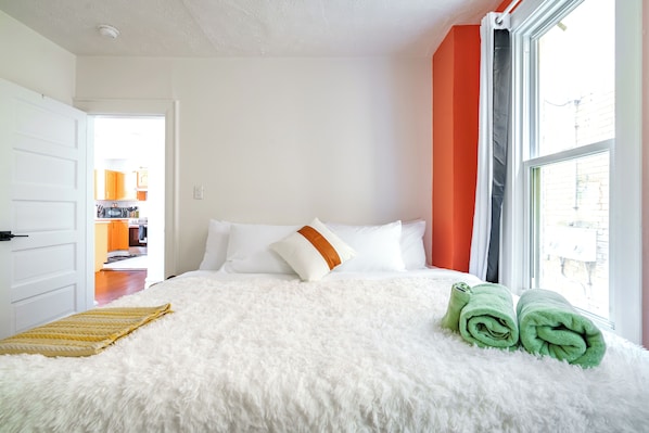 Jungle Gem | Egyptian cotton sheets, premium bedding, memory-foam beds, free minibar