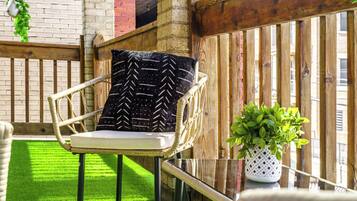 Bamboo Bungalow | Terrace/patio