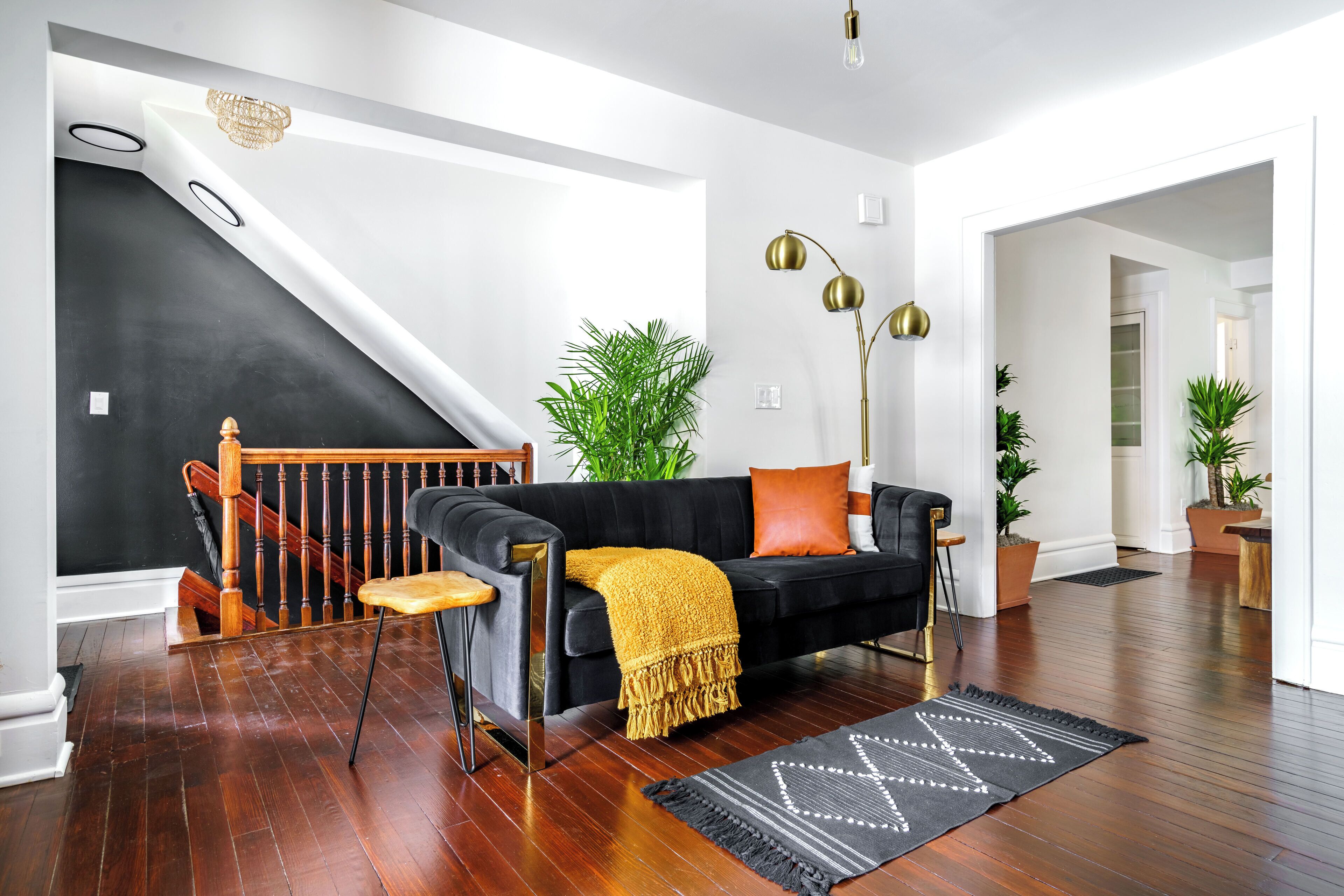 Smart TV 55 polegadas com canais digitais, Netflix, Hulu