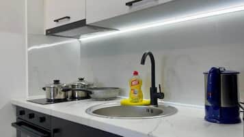 Microwave, oven